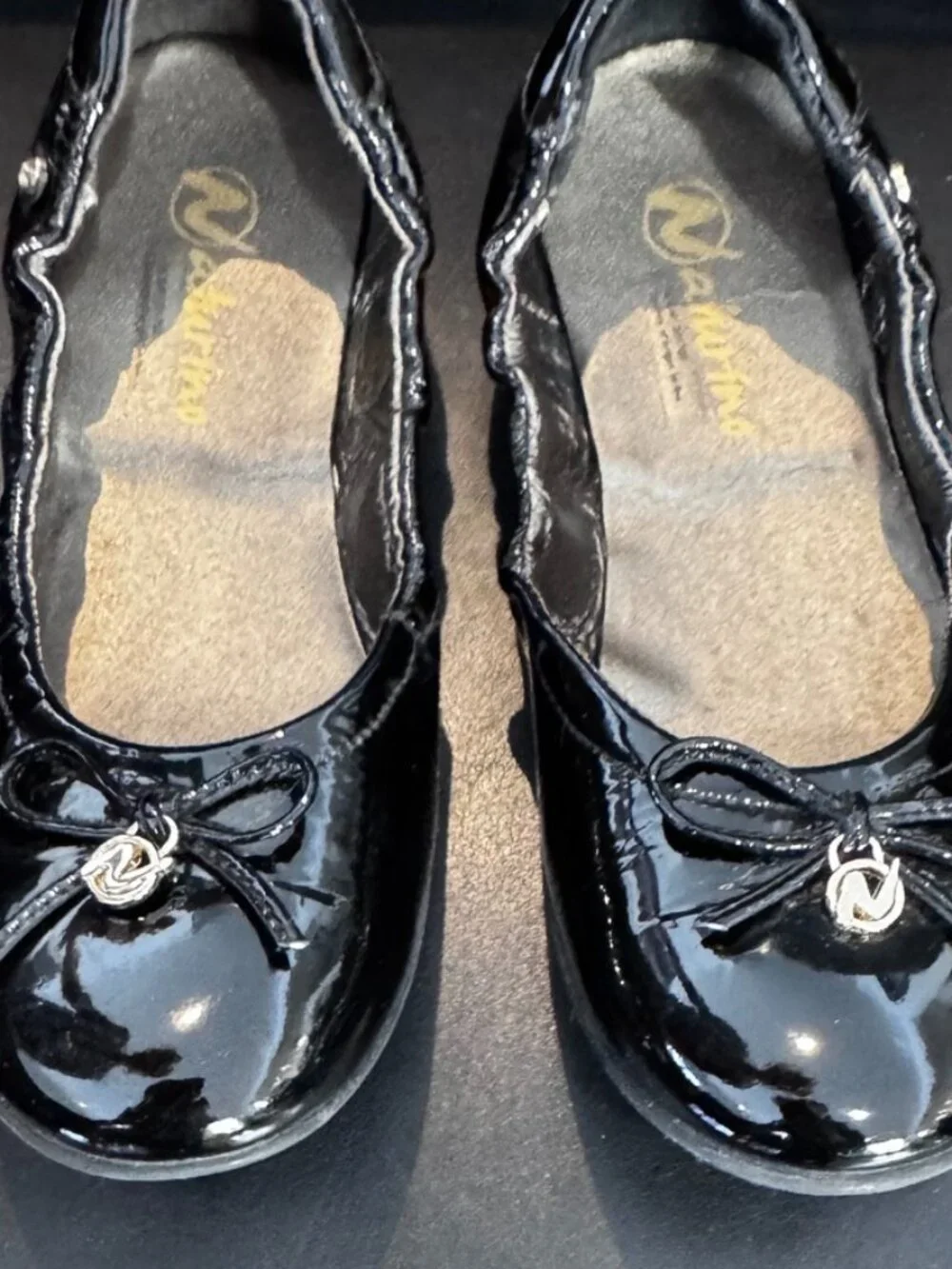 Naturino Girls' Black Patent Leather Ballet Flats, Size US 2/EU 33, New - Picture 2 of 6